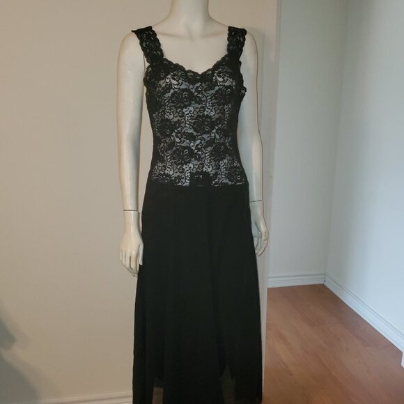 Delicates Black Lace Top Vintage Nightgown Sheer || GUC || Small - Picture 2 of 15